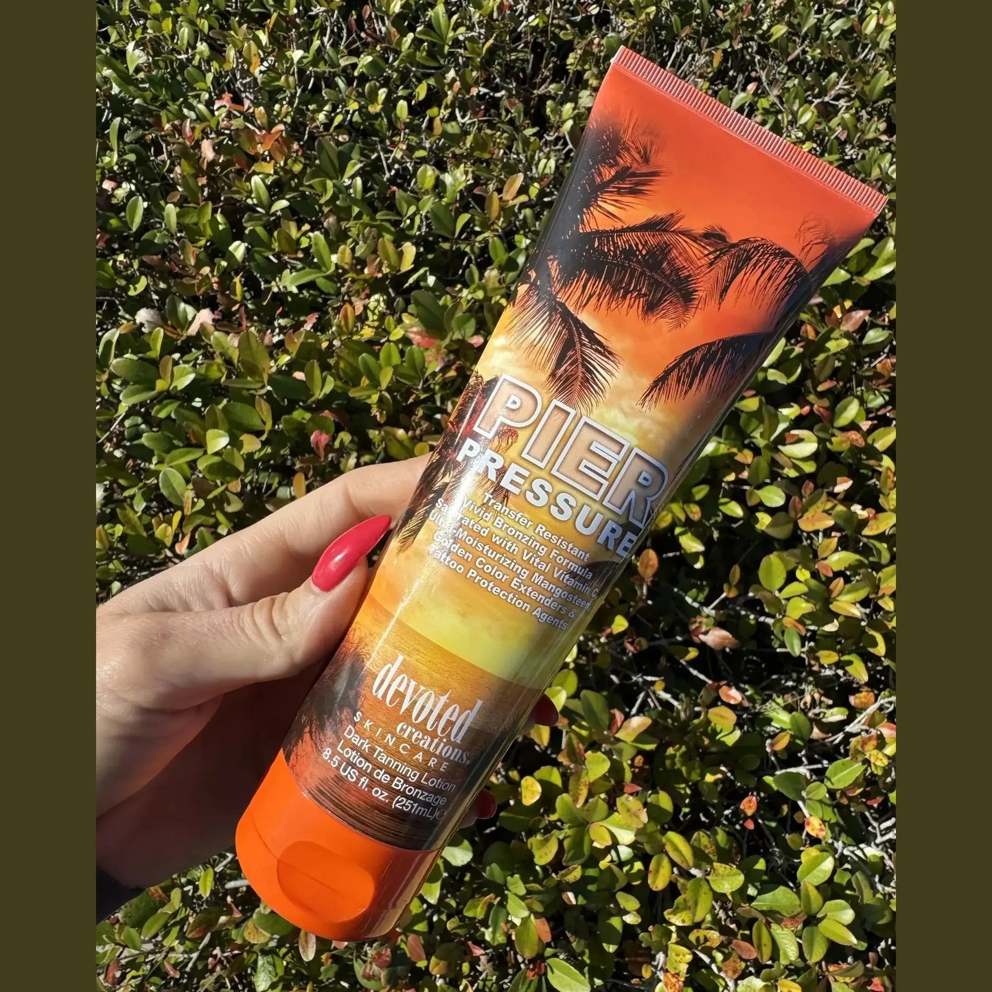 Cream for solarium Devoted Creations Pier Pressure for vivid bronze tan, ultra-moisturizing mangosteen, vitamin C, 251 ml