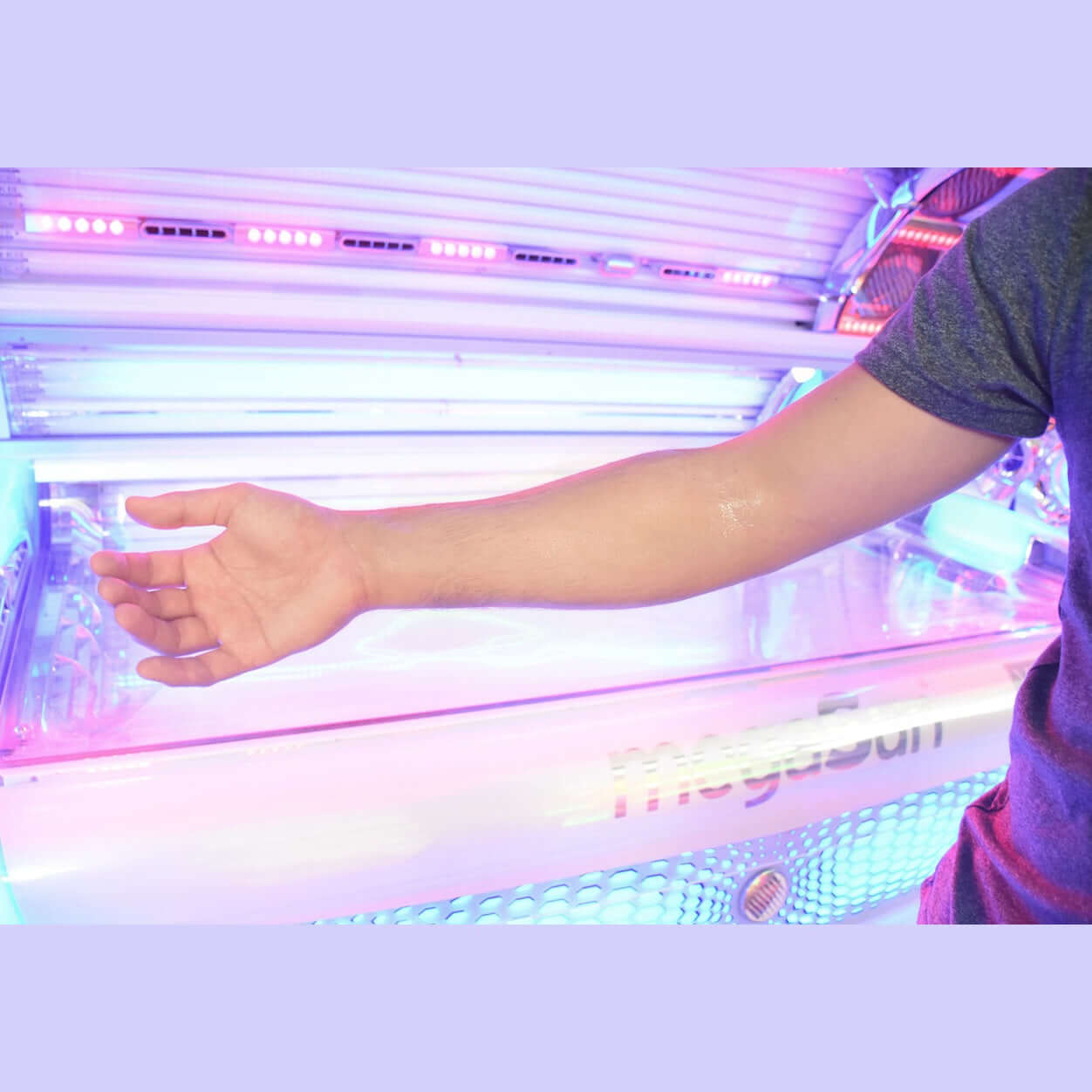 7suns Constant Bronze Carrot Oil accelerator for solarium for long-lasting tan, 250 ml