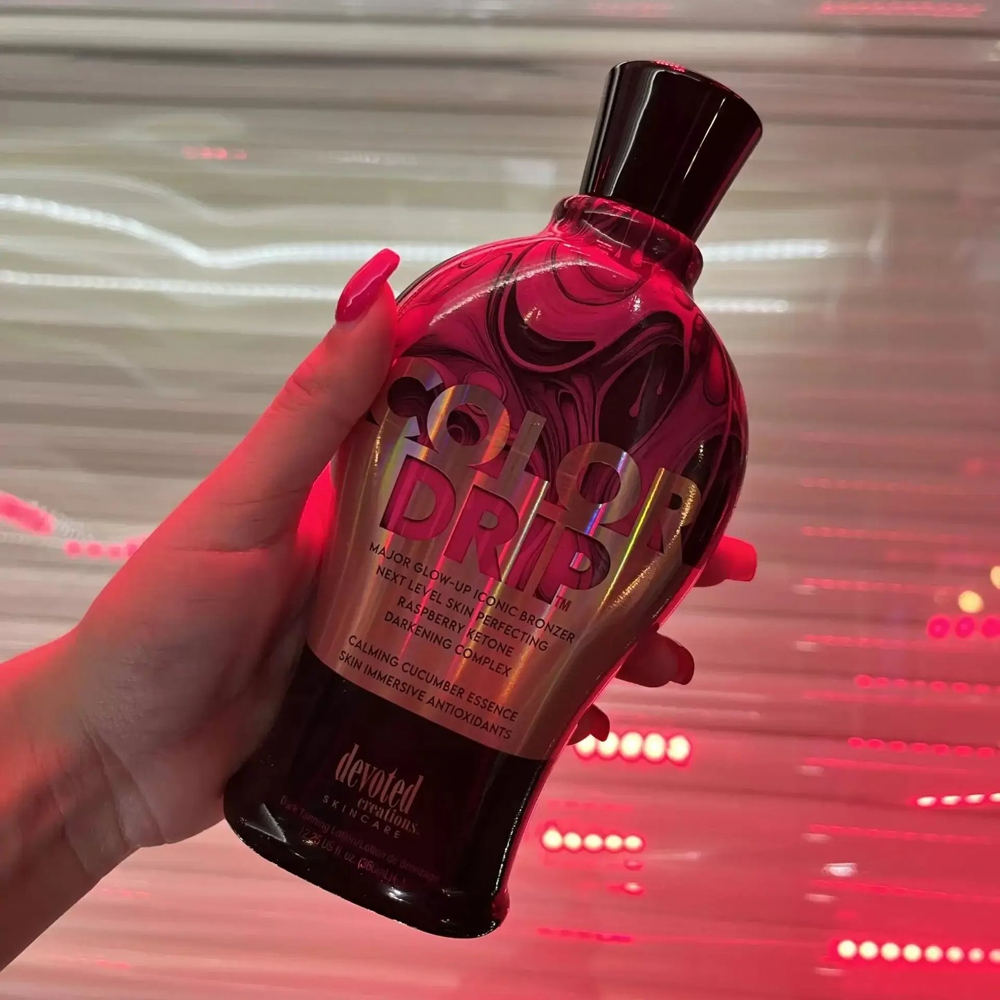 Cream for solarium Devoted Creations Color Drip, Major Glow Up Iconic Bronzing Lotion, 360 ml