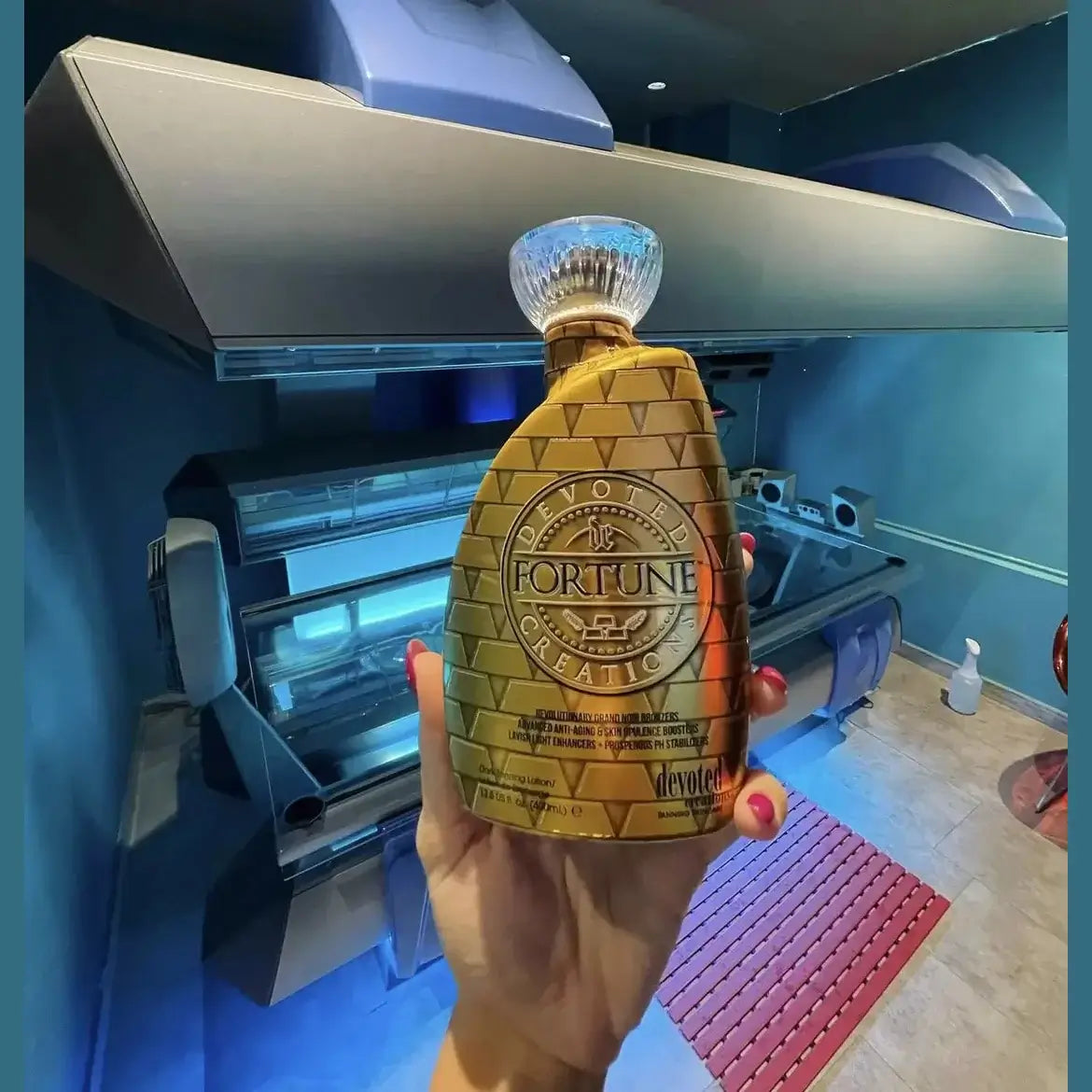 Cream for solarium Devoted Creations Fortune, Revolutionary Grand Noir Bronzing Lotion, Anti-Aging system, 400 ml