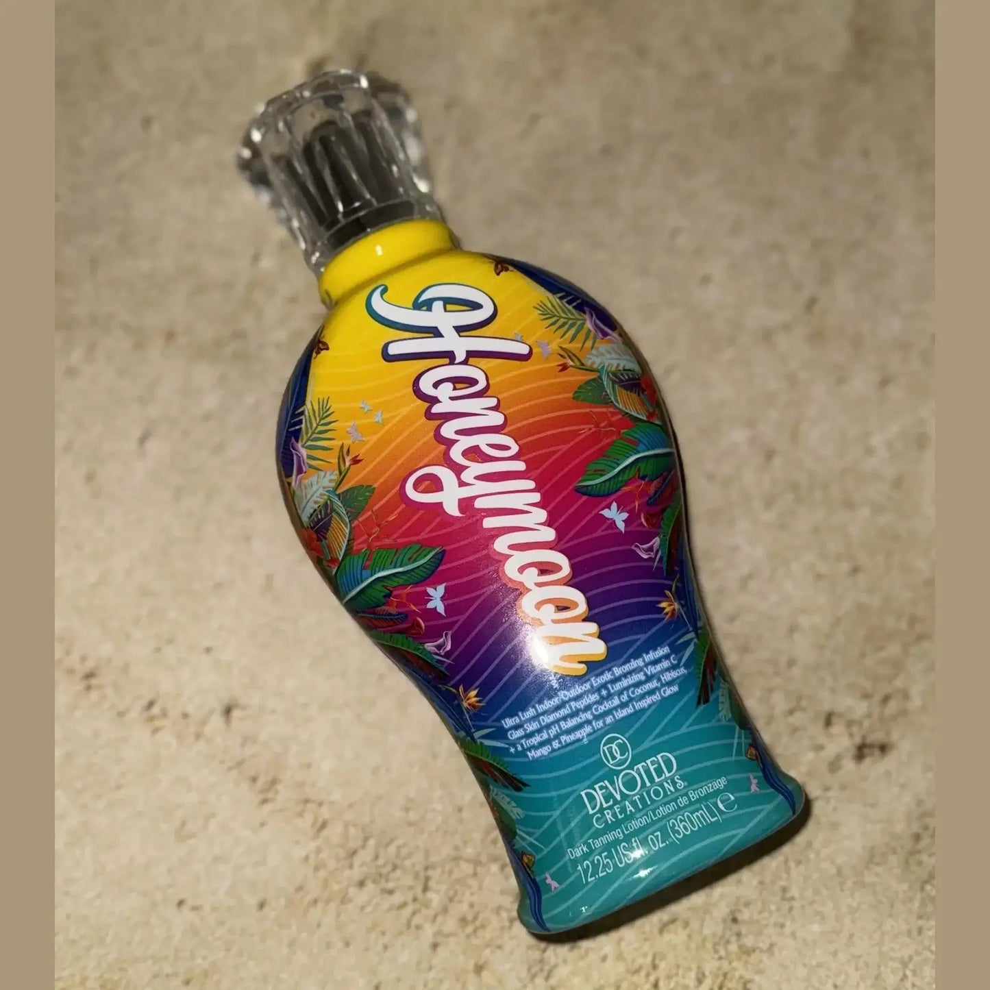 Cream for solarium Devoted Creations Honeymoon, Dark Glowing DHA Bronzing Lotion, 360 ml