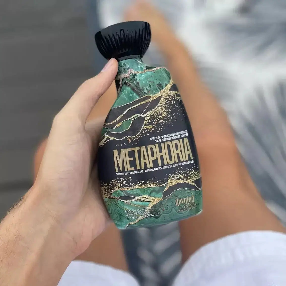 Cream for solarium Devoted Creations Metaphoria, Infinite Auto-Darkening Lotion, deep tan and satin soft skin, 400 ml