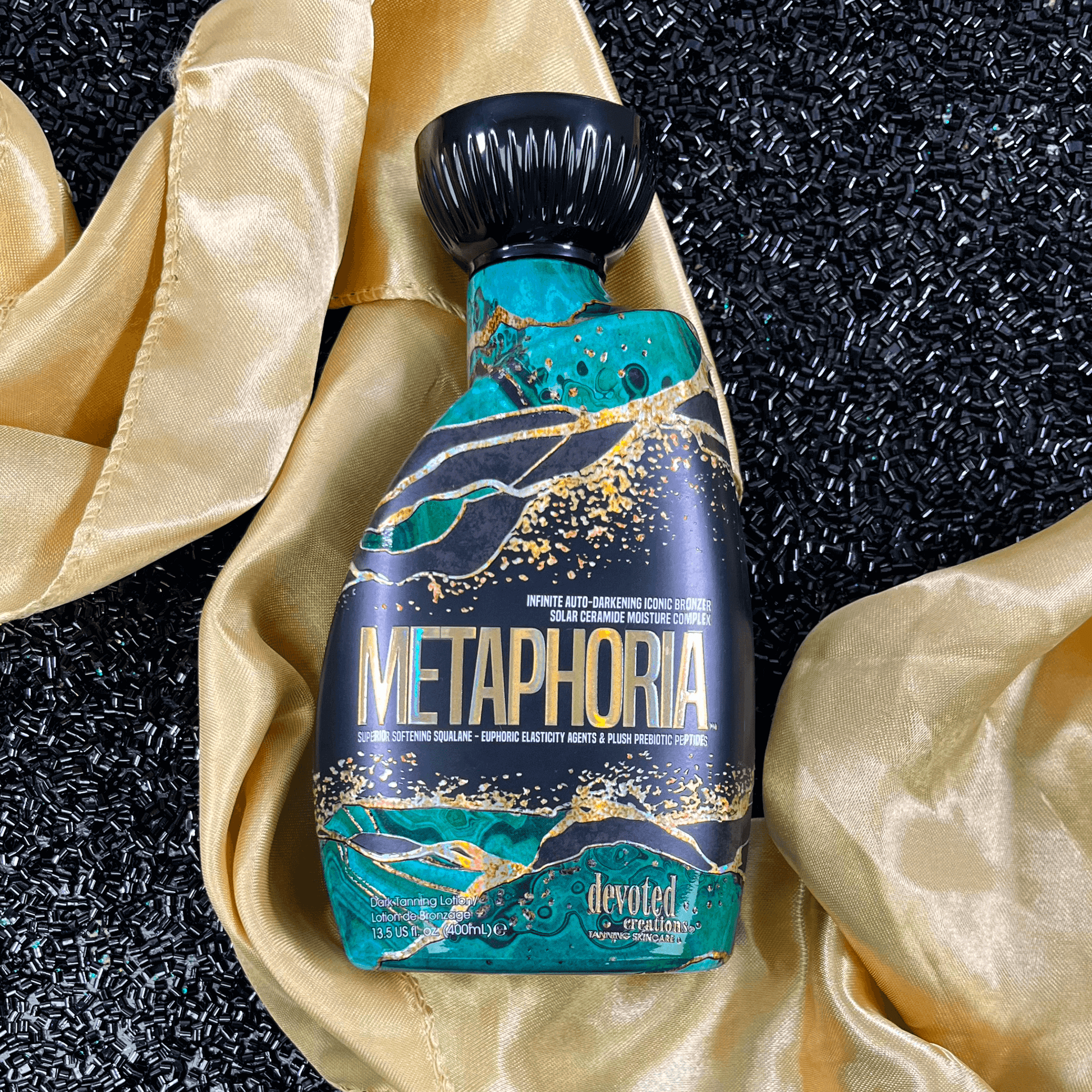 Cream for solarium Devoted Creations Metaphoria, Infinite Auto-Darkening Lotion, deep tan and satin soft skin, 400 ml