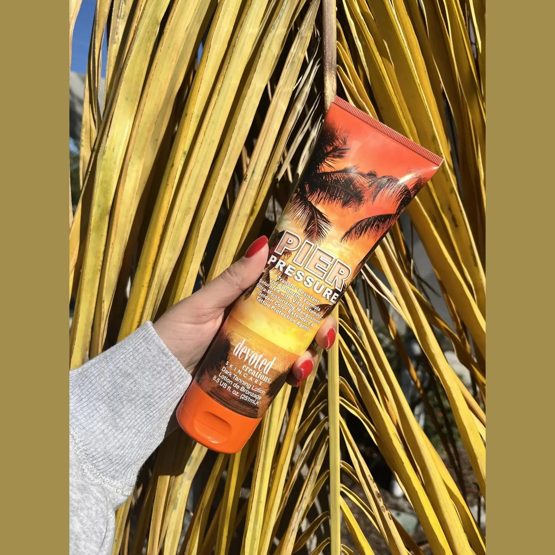 Cream for solarium Devoted Creations Pier Pressure for vivid bronze tan, ultra-moisturizing mangosteen, vitamin C, 251 ml