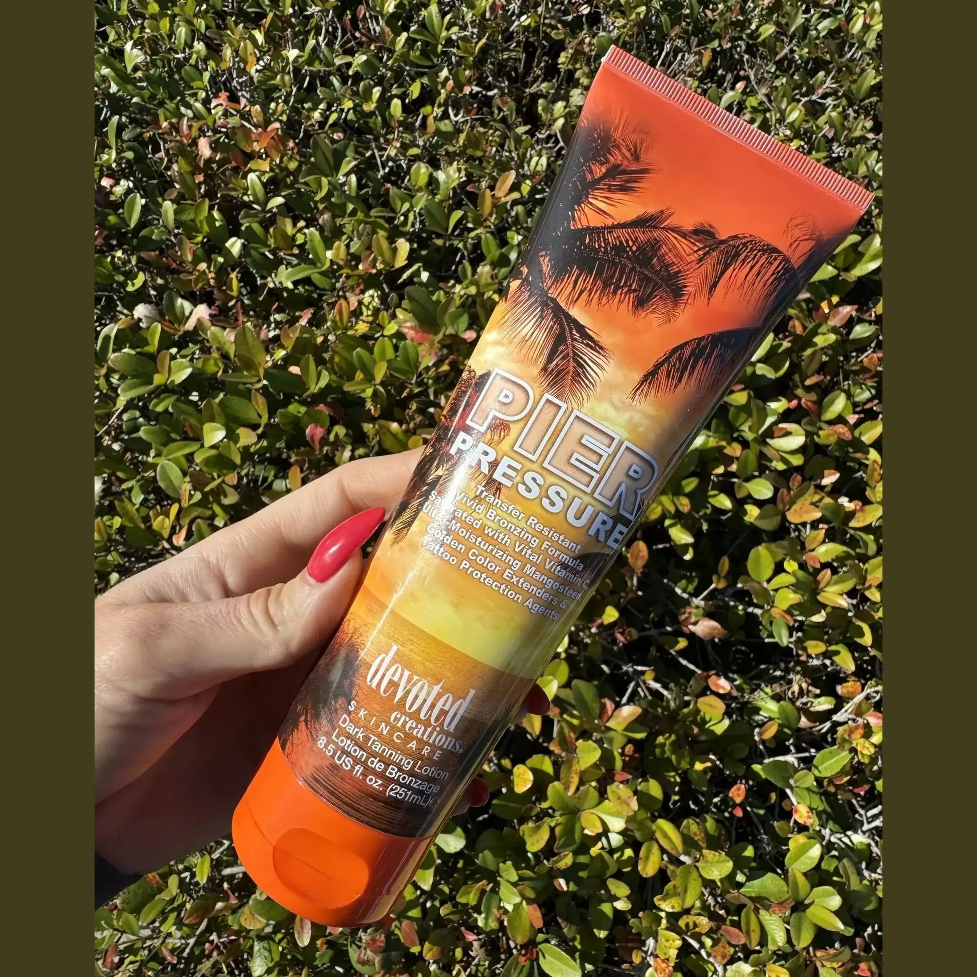 Cream for solarium Devoted Creations Pier Pressure for vivid bronze tan, ultra-moisturizing mangosteen, vitamin C, 251 ml