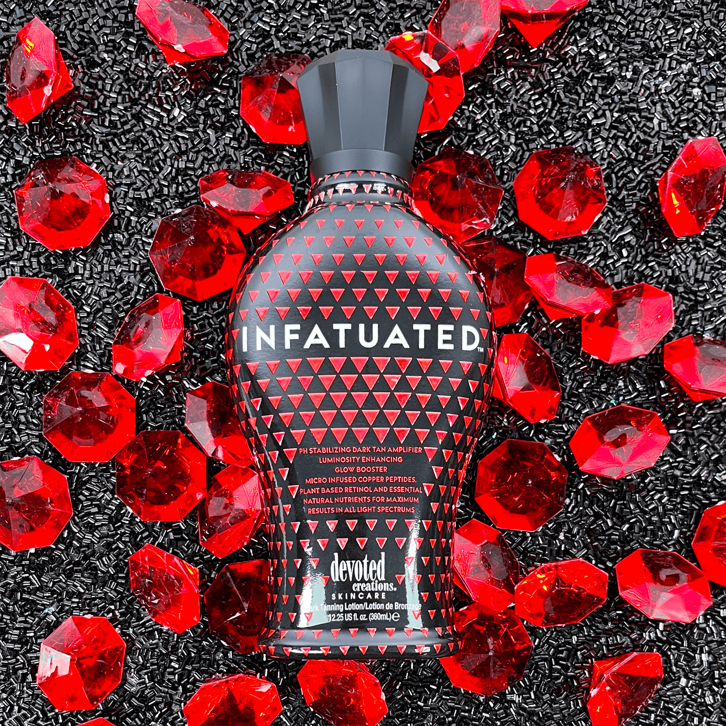 Solarium accelerator Devoted Creations Infatuated, PH Stabilizing Dark Tan Amplifier suitable for red light lamps, 360 ml