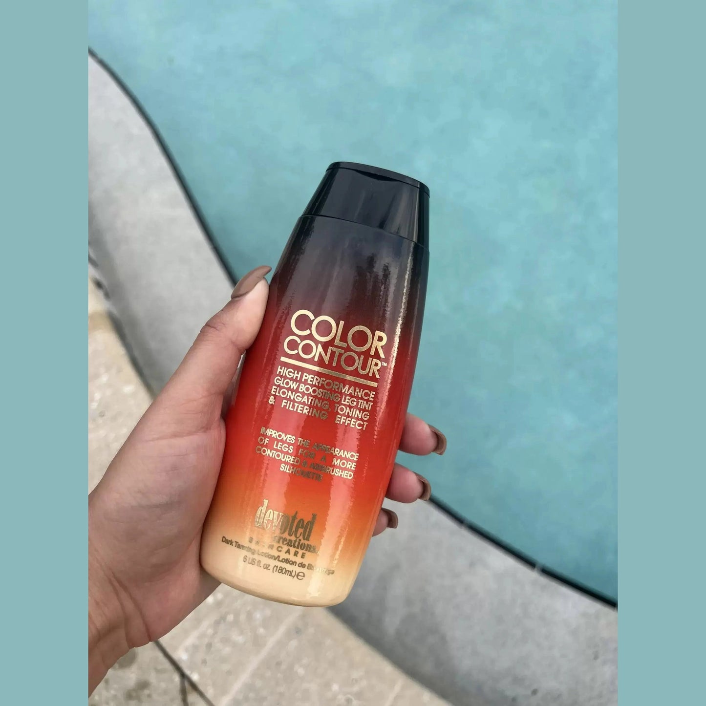 Solarium lotion for legs Devoted Creations Color Contour, visible toning and tighting effect, 180 ml