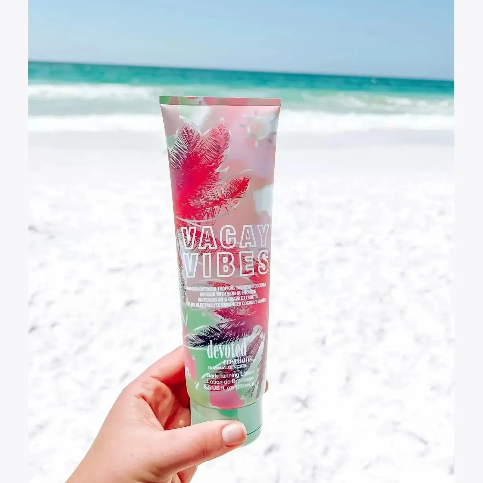 Tan activator Devoted Creations Vacay Vibes, Tropical Bronzing Lotion with hydrating Guava and Watermelon, 251 ml