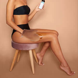 Tanning glove for self-tan, with thumb