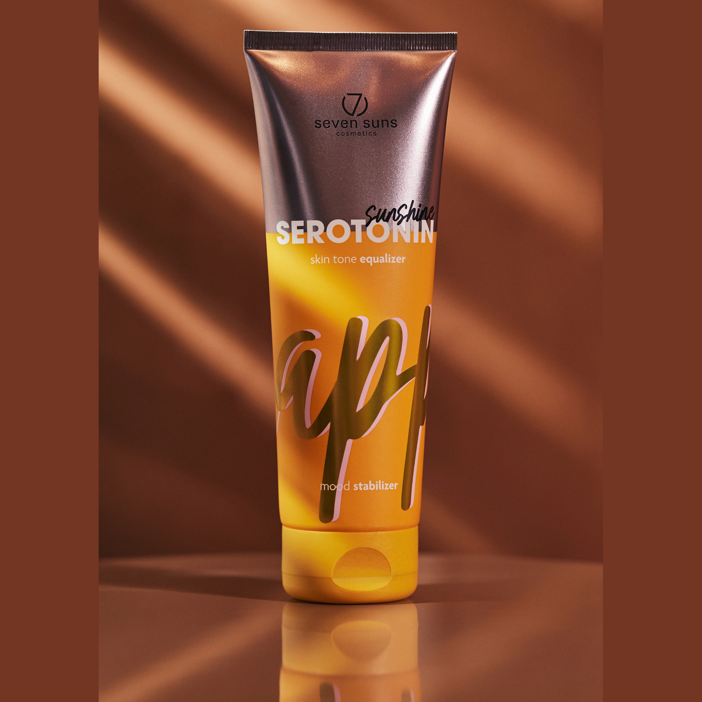 7suns Serotonin Sunshine accelerator for solarium with golden particles, 250 ml